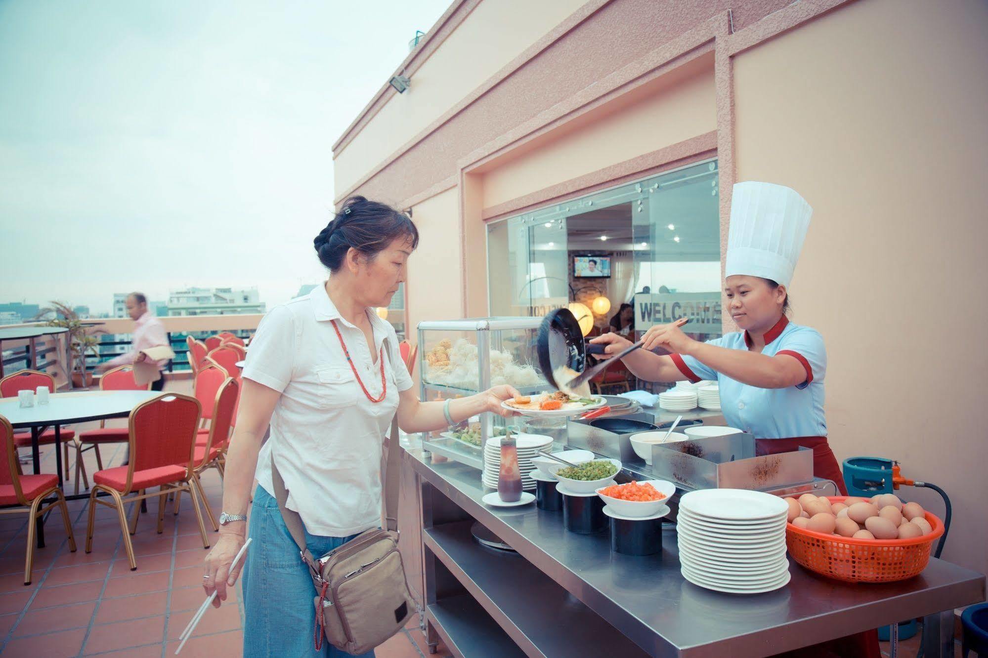 Samnang Laor Phnom Penh Hotel Exterior photo