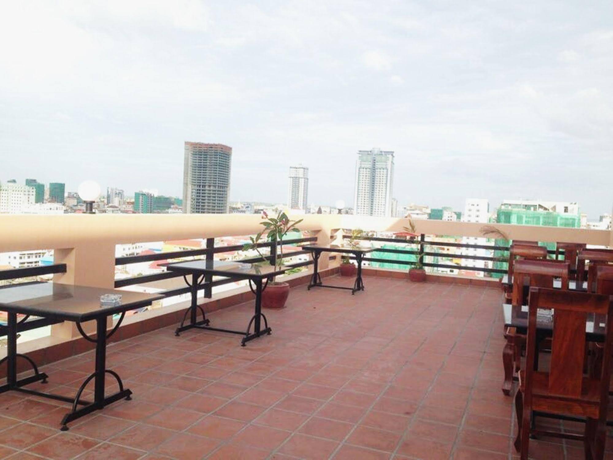 Samnang Laor Phnom Penh Hotel Exterior photo
